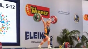 Lidia Valentín realizando dos tiempos (Clean & Jerk) con 147kg. Categoría -77. Abril 2014. 